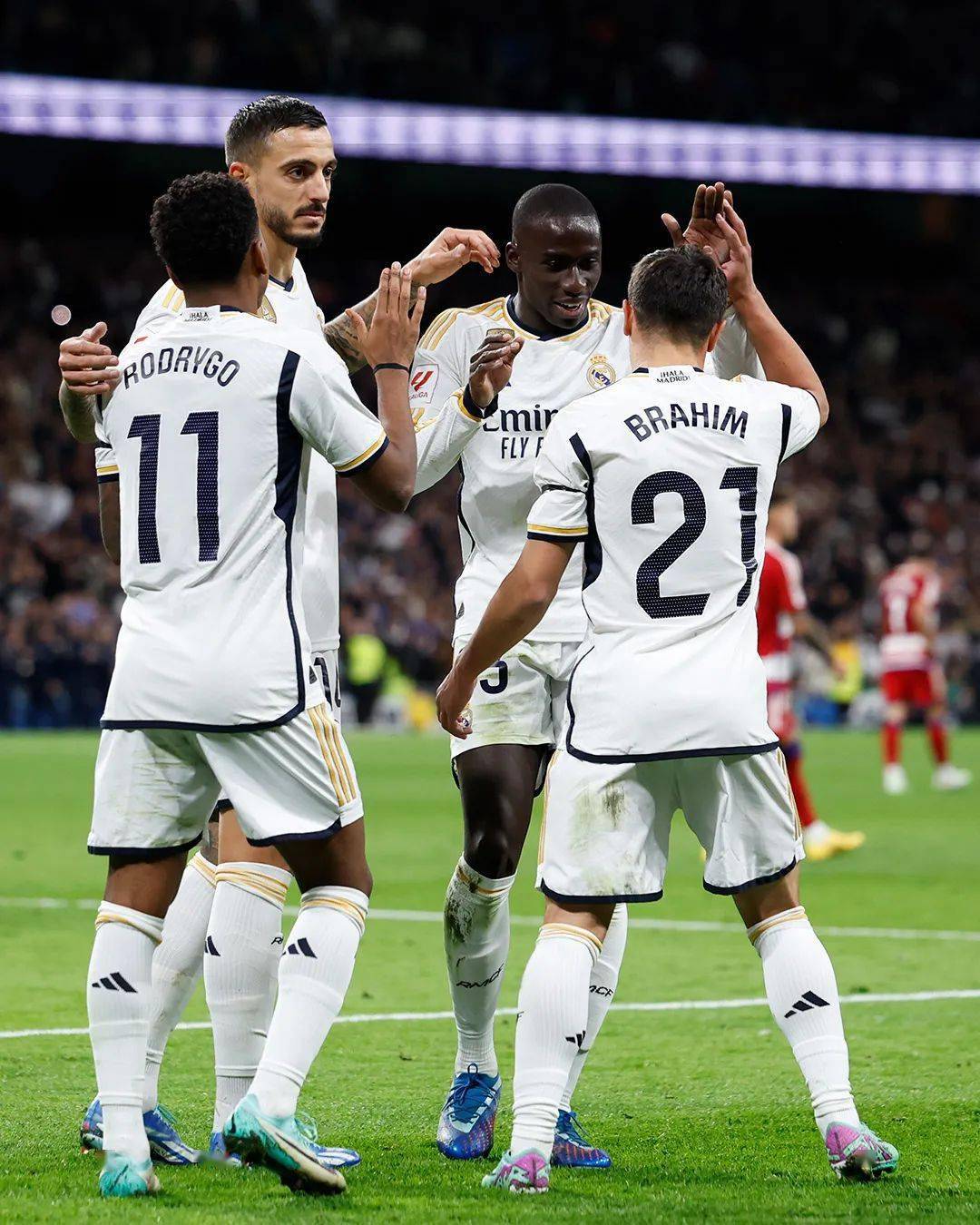 关于格拉纳达主场夺胜，实力再现巅峰的信息