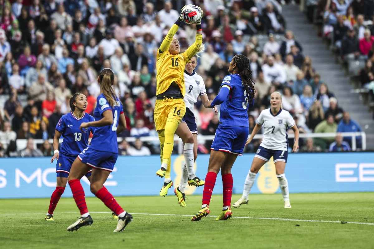 关于经典回顾!欧洲足球联赛中的激情对抗的信息 关于经典回顾!欧洲足球联赛中的激情对抗的信息