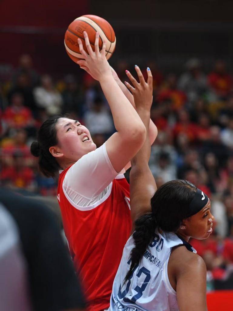 西班牙女篮大胜美国,晋级篮球世界杯半决赛 西班牙女篮大胜美国,晋级篮球世界杯半决赛