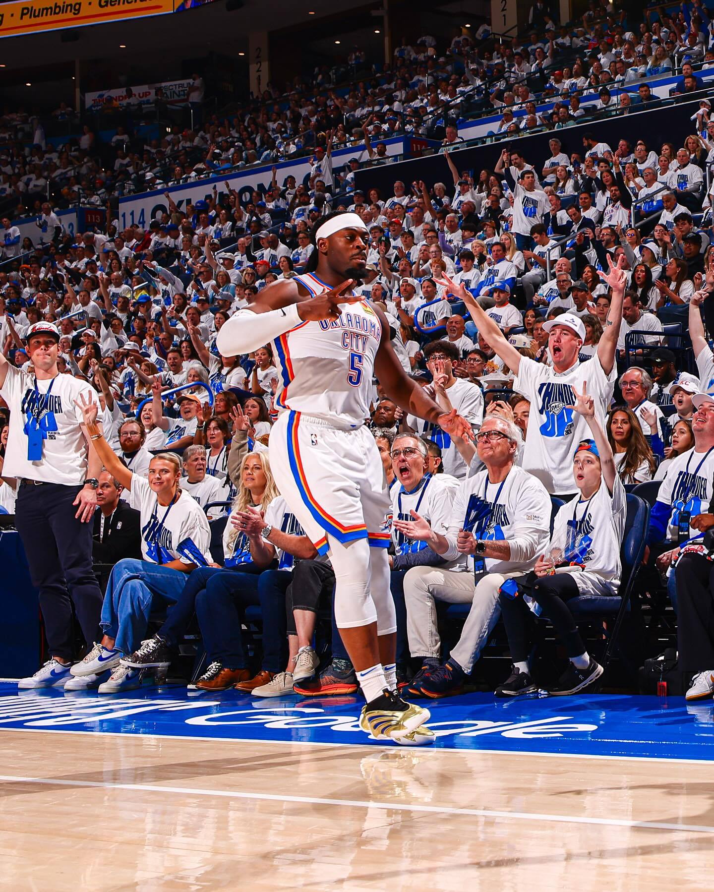 硬仗不简单！热火险胜灰熊，巩固东部霸主的简单介绍